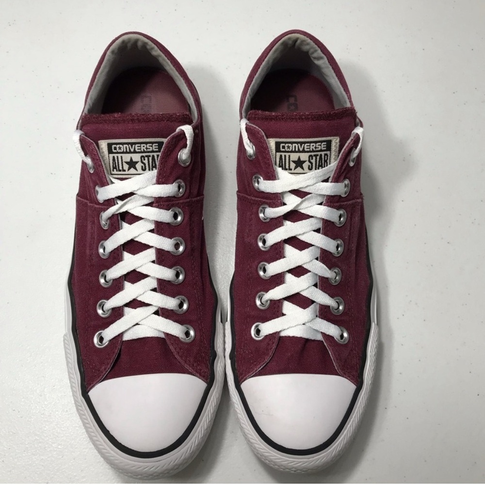 Converse Low Top Sneakers - Maroon and White Size 11 SB-03